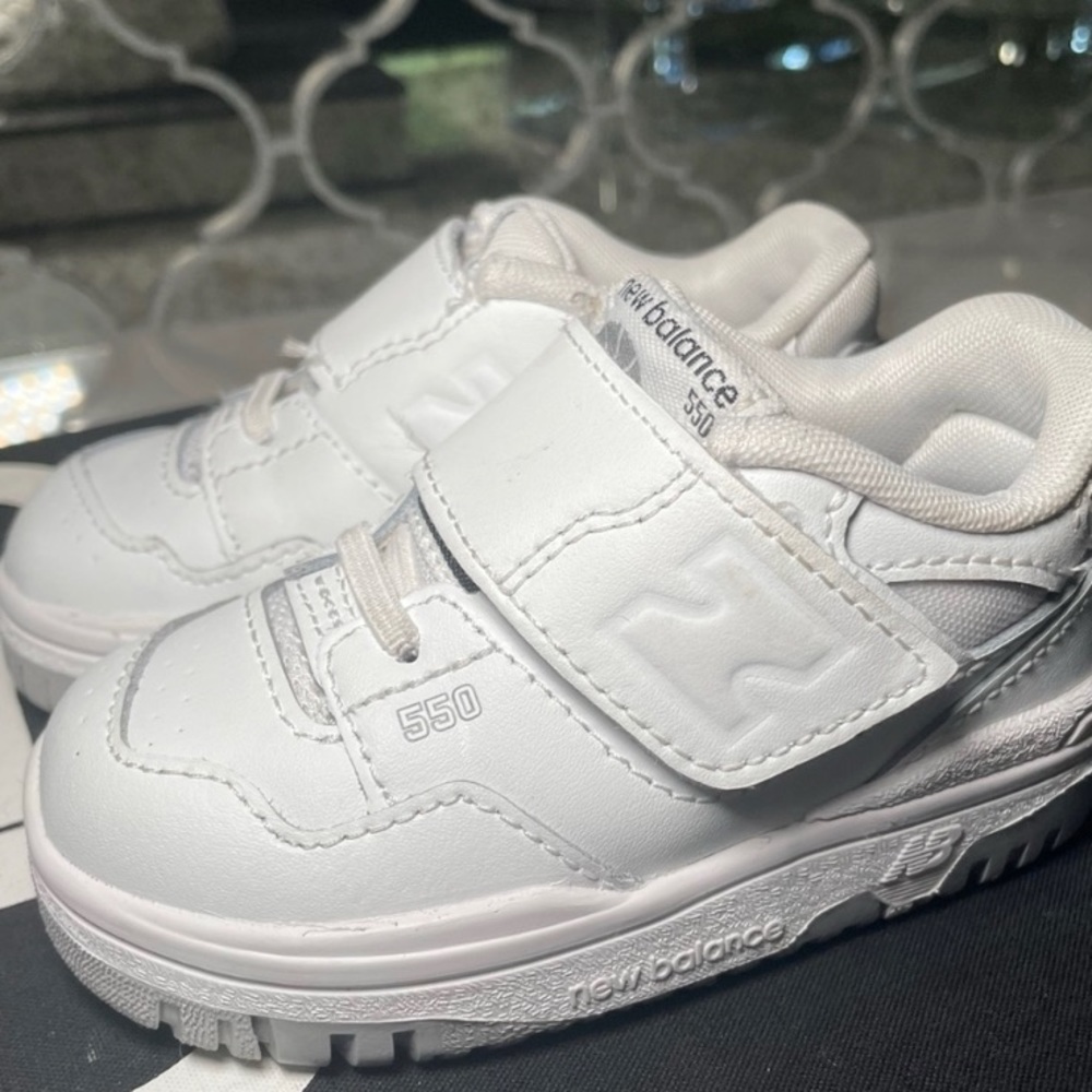 WHITE KIDS 550 NEW BALANCE